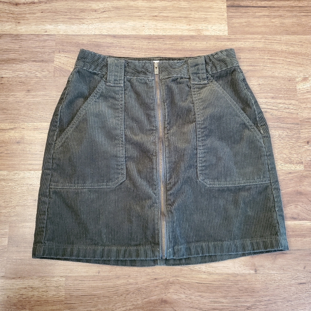Hollister Corduroy Skirt Junior's Size 5 Dark Olive Green Ultra High Rise